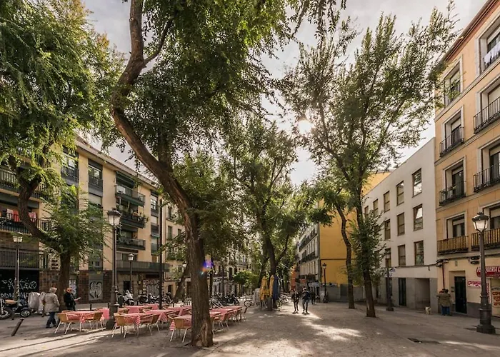 Luminoso Apartamento en Lavapiés-Tirso de Molina