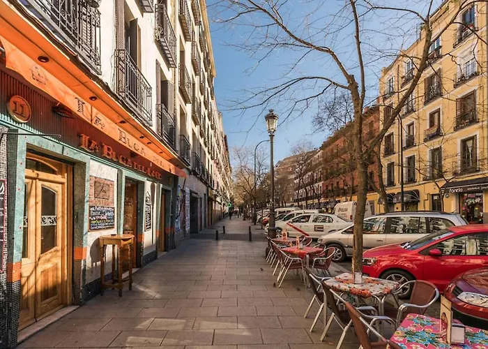 Luminoso Apartamento en Lavapiés-Tirso de Molina